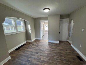 3506 Gaywood Dr in Fort Wayne, IN - Building Photo - Building Photo