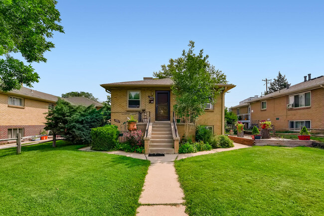 1880 S Garfield St in Denver, CO - Building Photo - Building Photo