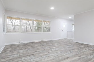 4575 Olentangy River Rd in Columbus, OH - Building Photo - Building Photo