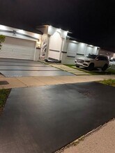 21280 SW 123rd Ave in Miami, FL - Foto de edificio - Building Photo