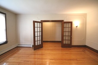 195 Sherman Ave in New Haven, CT - Building Photo - Interior Photo