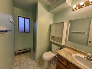 6164 Somenos Rd in Duncan, BC - Building Photo - Building Photo