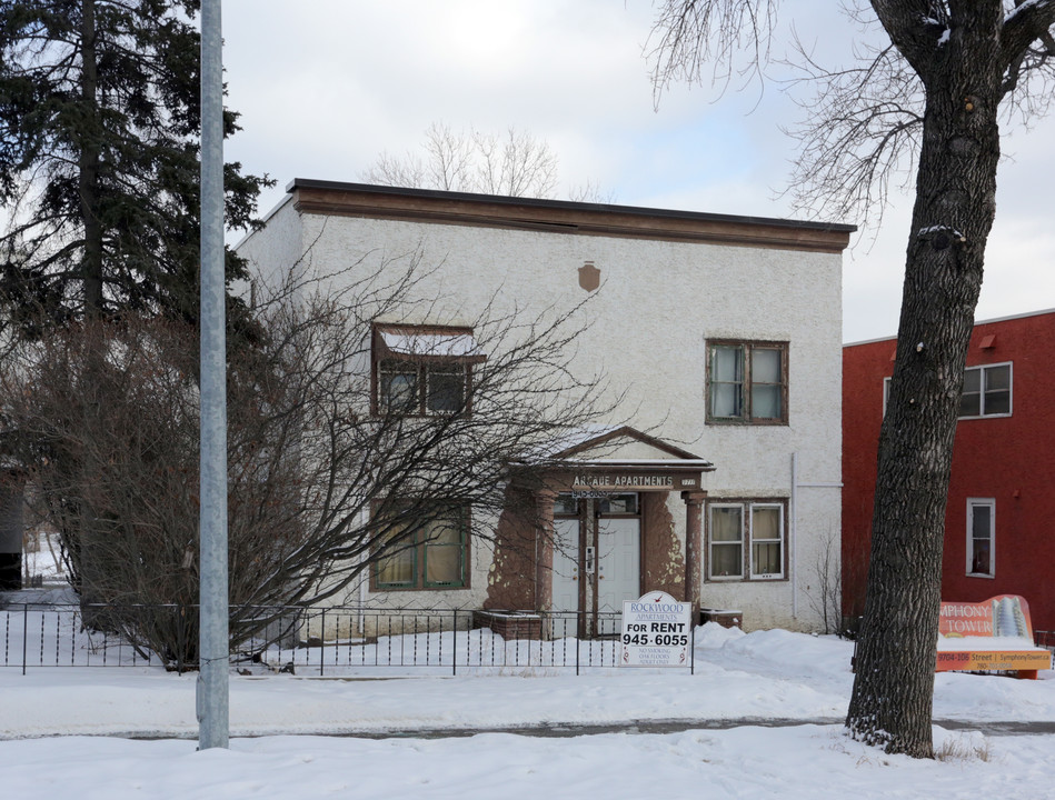 Arcade Heritage Apartments in Edmonton, AB - Building Photo