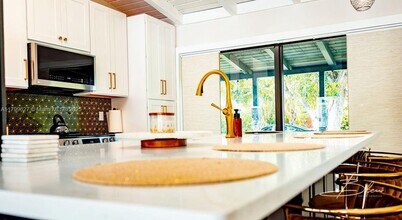 2506 Bimini Ln in Fort Lauderdale, FL - Building Photo - Building Photo