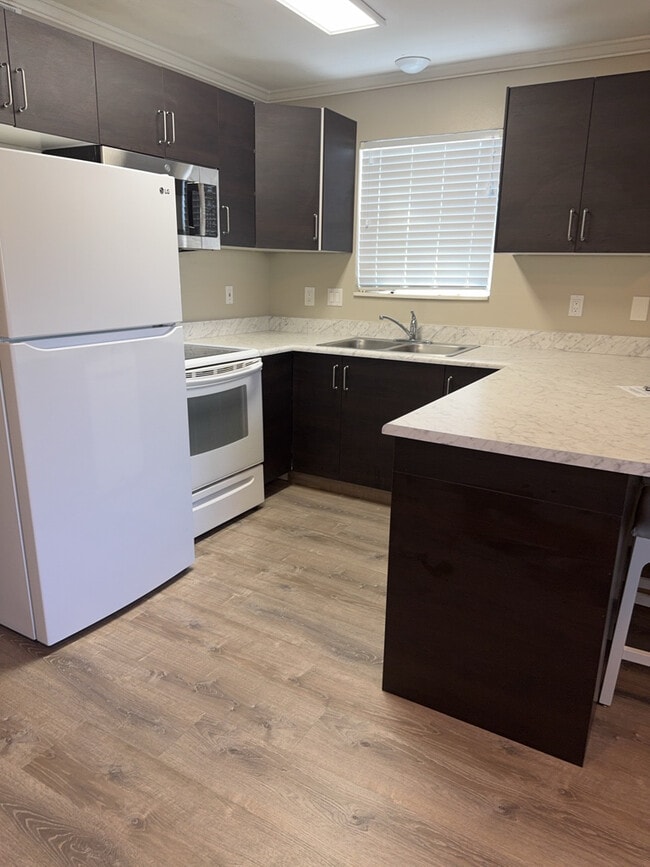 591 N 200 E, Unit #105 in Provo, UT - Building Photo - Building Photo