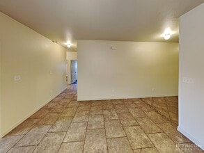 12432 Hunters Mill Trail in Burleson, TX - Building Photo - Building Photo