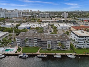 3031 NE 51st St in Fort Lauderdale, FL - Building Photo - Building Photo