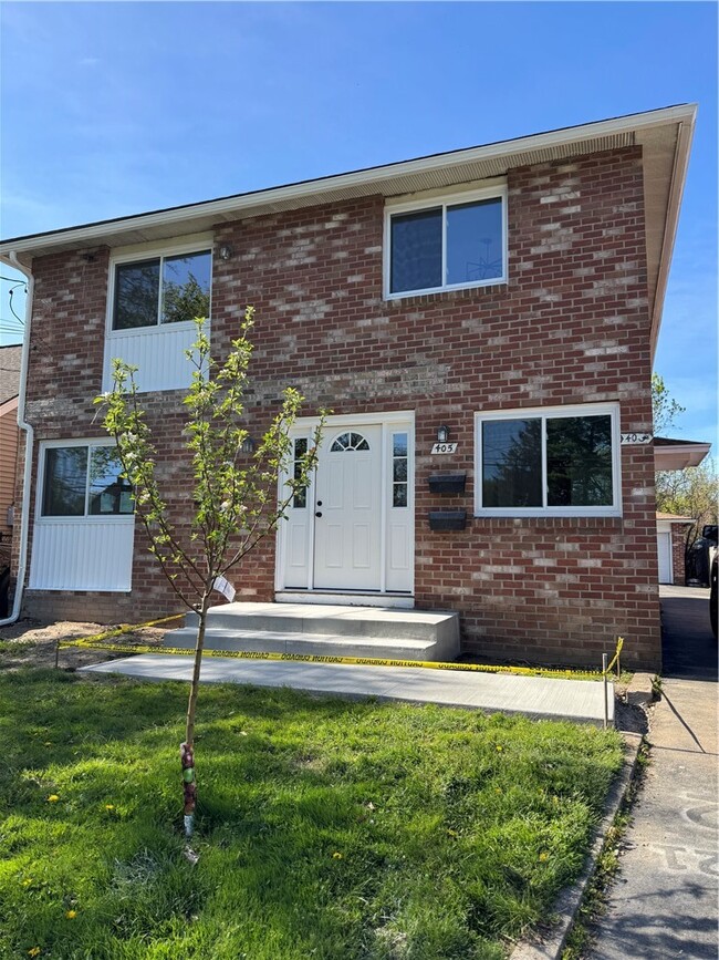 property at 405 Garfield Ave