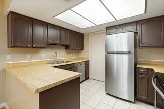 5339 Vista Glen St in San Antonio, TX - Building Photo - Building Photo