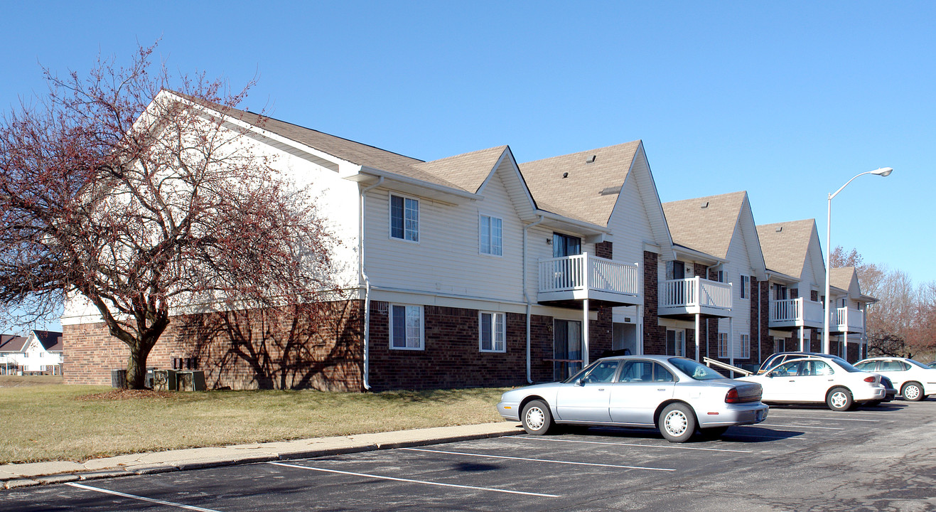 Waterstone Place Apartments in Indianapolis, IN - Foto de edificio