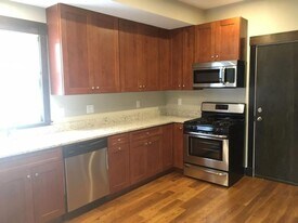 44 Creighton St in Boston, MA - Building Photo