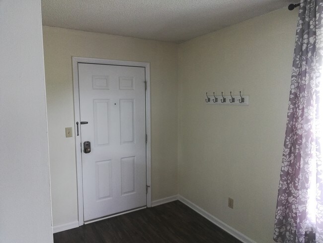15 S Shafer St, Unit 607 in Athens, OH - Foto de edificio - Building Photo