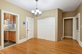 1204 Harmon Pl in Minneapolis, MN - Building Photo - Building Photo