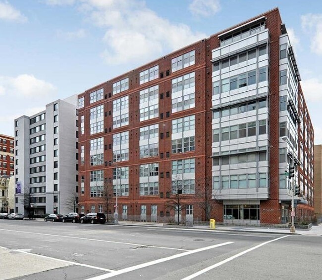property at 1300 N St NW