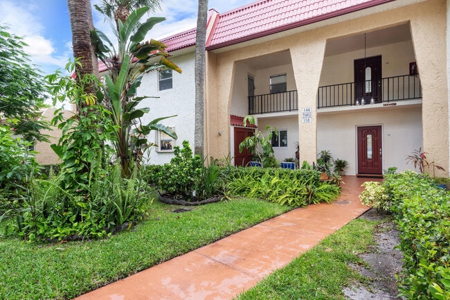 property at 146 Lake Evelyn Dr