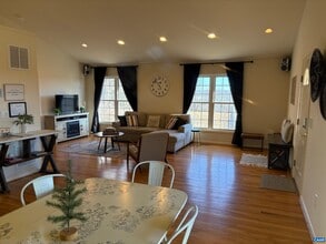 5305 Hoover Rd in Reva, VA - Building Photo - Building Photo