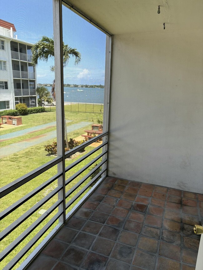property at 4500 N Flagler Dr