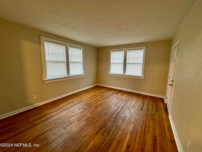 2889 College St in Jacksonville, FL - Building Photo - Building Photo