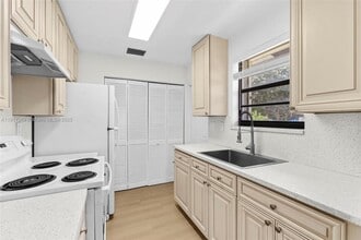 5629 Taft St in Hollywood, FL - Building Photo - Building Photo