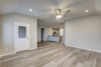 4205 Sara Pk Dr in Mustang, OK - Building Photo - Building Photo