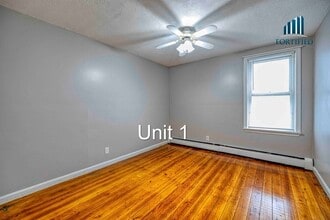 318 Broadway in Fall River, MA - Building Photo - Building Photo