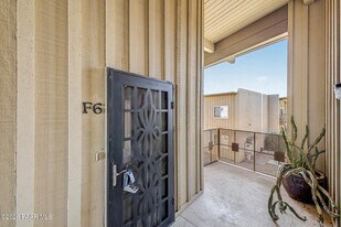 2525 N Alvernon Way in Tucson, AZ - Building Photo