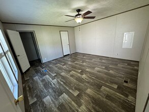 221 Danbury Ct in Hampton, GA - Building Photo - Building Photo