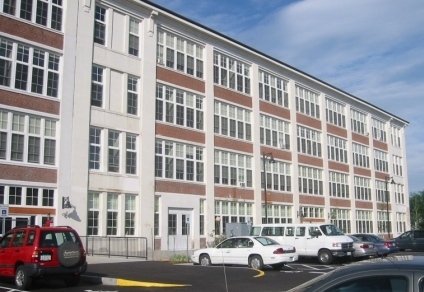 Normandin Square Apartments in Laconia, NH - Foto de edificio