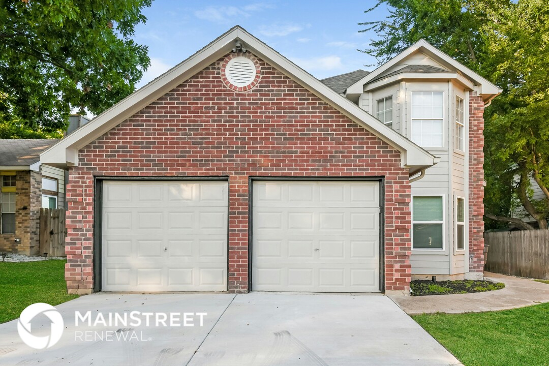 5716 Stone Meadow Ln in Fort Worth, TX - Building Photo