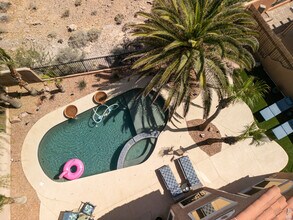 8169 Sedona Sunrise Dr in Las Vegas, NV - Building Photo - Building Photo