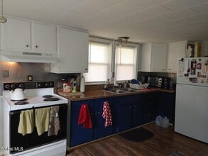 2001 NY-9N Scenic in Ticonderoga, NY - Building Photo - Building Photo