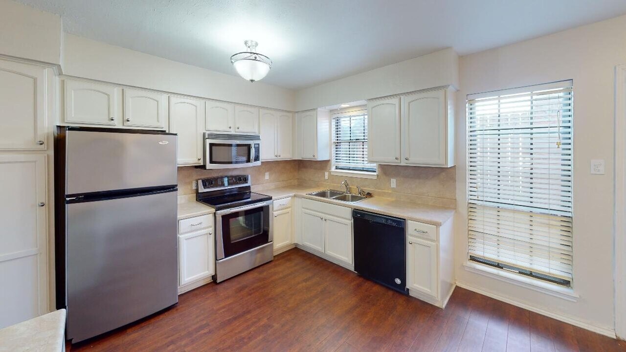 1292 Speight Ave in Waco, TX - Foto de edificio