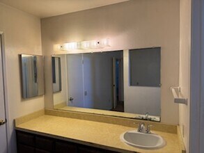 7137 Mohawk St in San Diego, CA - Building Photo - Building Photo