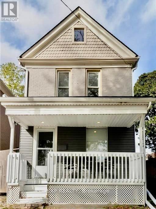 5205 Palmer Ave in Niagara Falls, ON - Building Photo