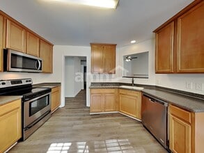 1963 Trace Creek Dr in Waxhaw, NC - Foto de edificio - Building Photo