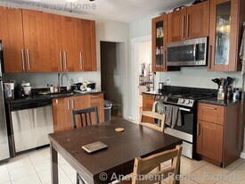 273 Cardinal Medeiros Ave in Cambridge, MA - Building Photo