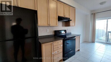 3934 Quiet Creek Dr in Mississauga, ON - Building Photo - Building Photo