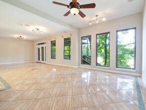 12660 Briar Patch Dr in Houston, TX - Building Photo - Building Photo