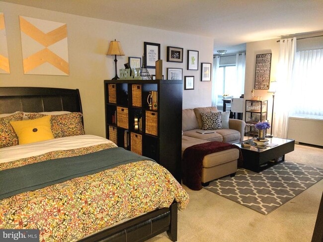 property at 1200 S Arlington Ridge Rd
