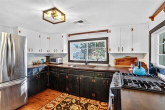 3671 Bishop Dr in Tucker, GA - Building Photo - Building Photo