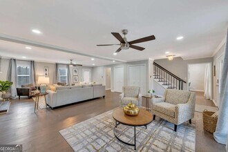 6805 Wright Rd NE in Sandy Springs, GA - Building Photo - Building Photo