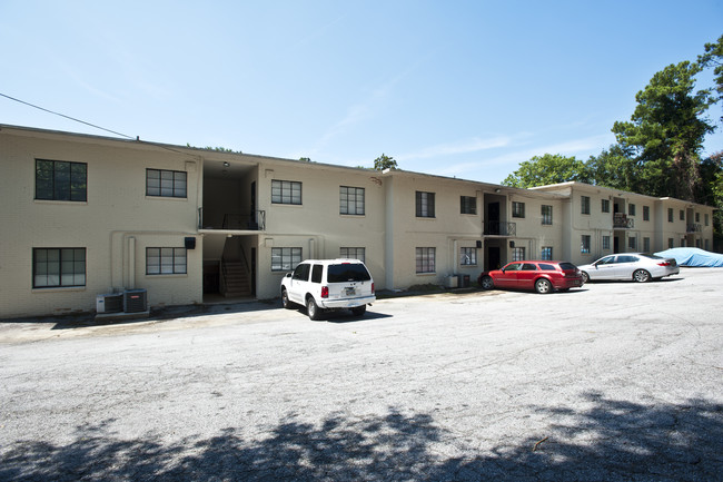 Ardmore Place in Atlanta, GA - Building Photo - Building Photo