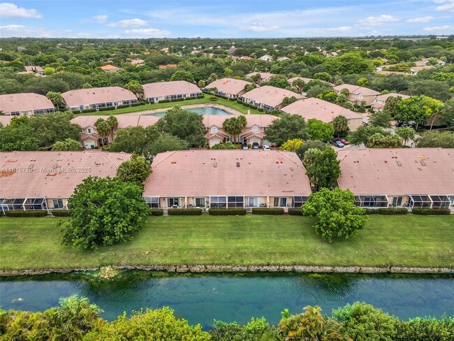 7370 NW 61st Terrace in Parkland, FL - Building Photo - Building Photo