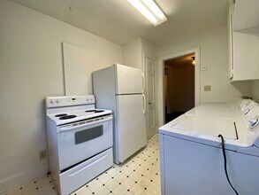 2036 Overhill Dr in Nashville, TN - Building Photo - Building Photo