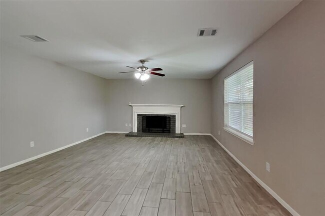9219 Palm Shores Dr in Spring, TX - Building Photo - Building Photo