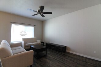 589 S Quillan Pl in Kennewick, WA - Building Photo - Building Photo
