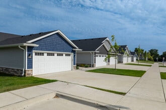 Chestnut Hills in Whitmore Lake, MI - Building Photo - Building Photo