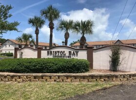 411 Banana in South Daytona, FL - Building Photo