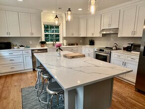 1835 Manor Mill Rd in Charlotte, NC - Building Photo - Building Photo