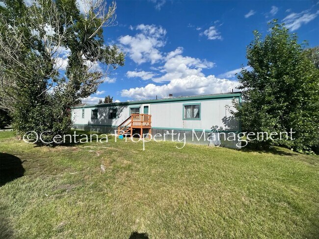 2000 Reynolds Ave in Butte, MT - Building Photo - Building Photo